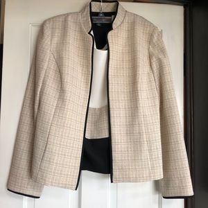 LIKE NEW!Perceptions 2in1